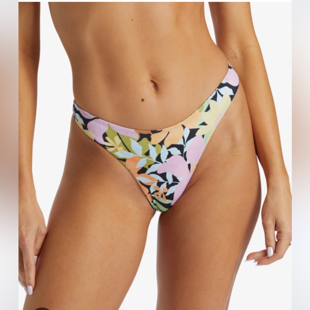 NWT Billabong Mas Aloha skimpy hike reversible bikini bottoms